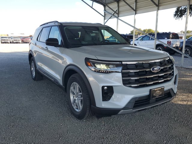 New 2026 Ford Explorer - photo 2