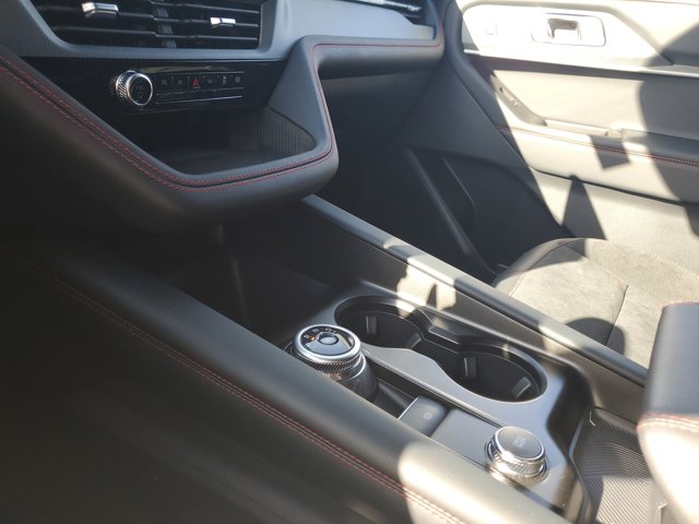 New 2026 Ford Explorer - photo 2