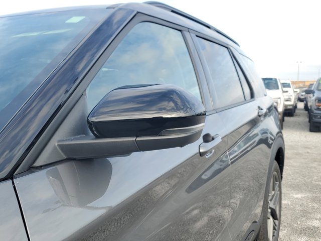 New 2026 Ford Explorer ST - photo 8