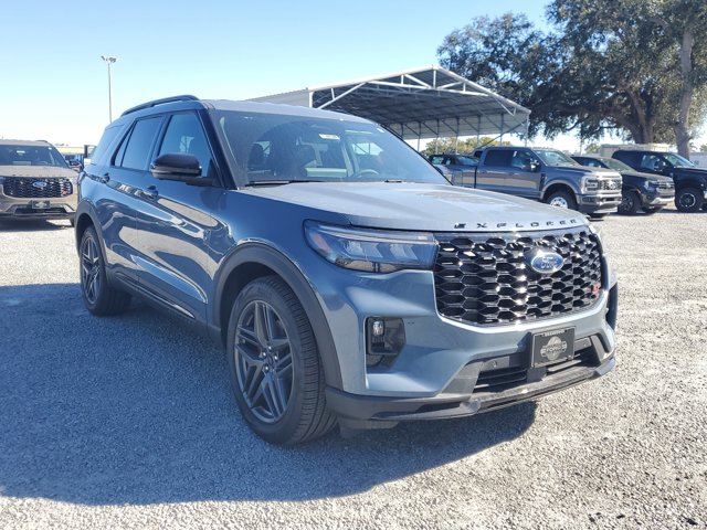 New 2026 Ford Explorer - photo 2