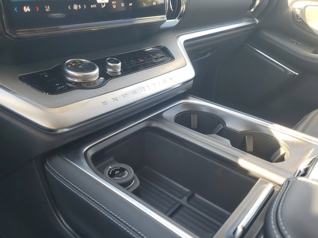 New 2026 Ford Expedition Platinum - photo 24