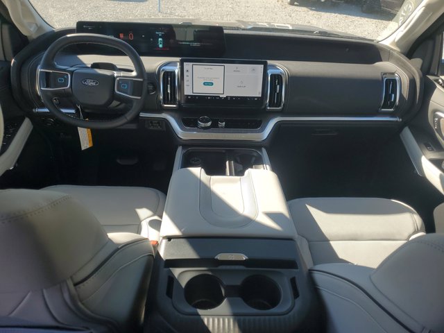 New 2026 Ford Expedition Platinum - photo 14