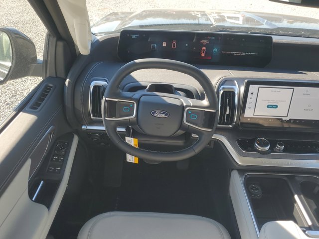 New 2026 Ford Expedition Platinum - photo 17