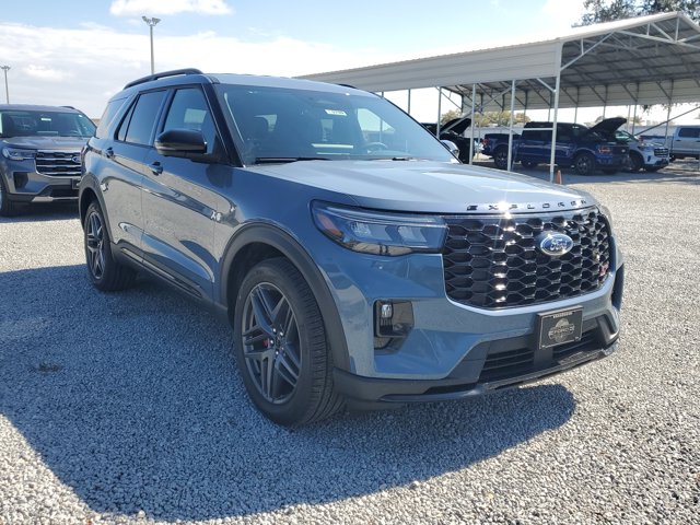 New 2026 Ford Explorer - photo 2