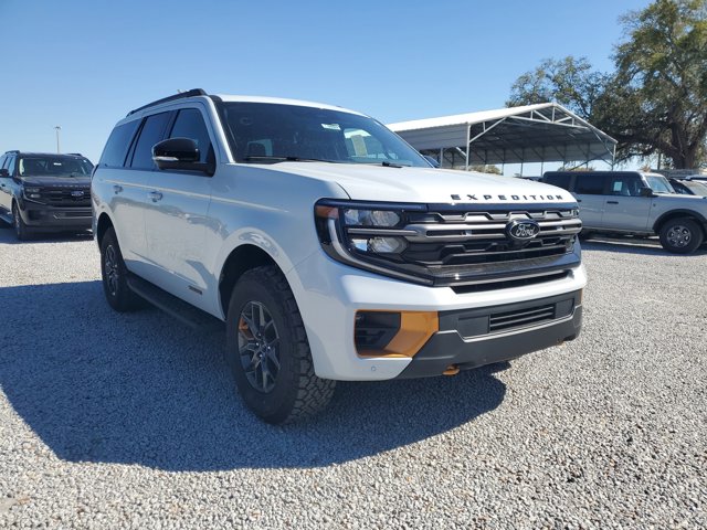 New 2026 Ford Expedition - photo 2