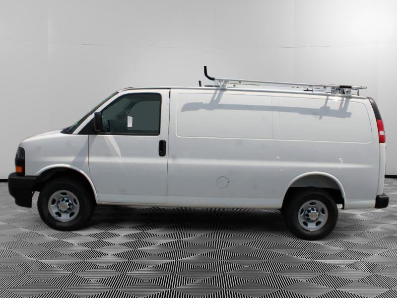 New 2025 Chevrolet Express 2500 Empty Cargo Van - photo 4