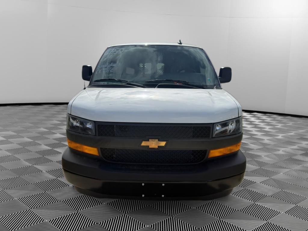 New 2025 Chevrolet Express 2500 - photo 2