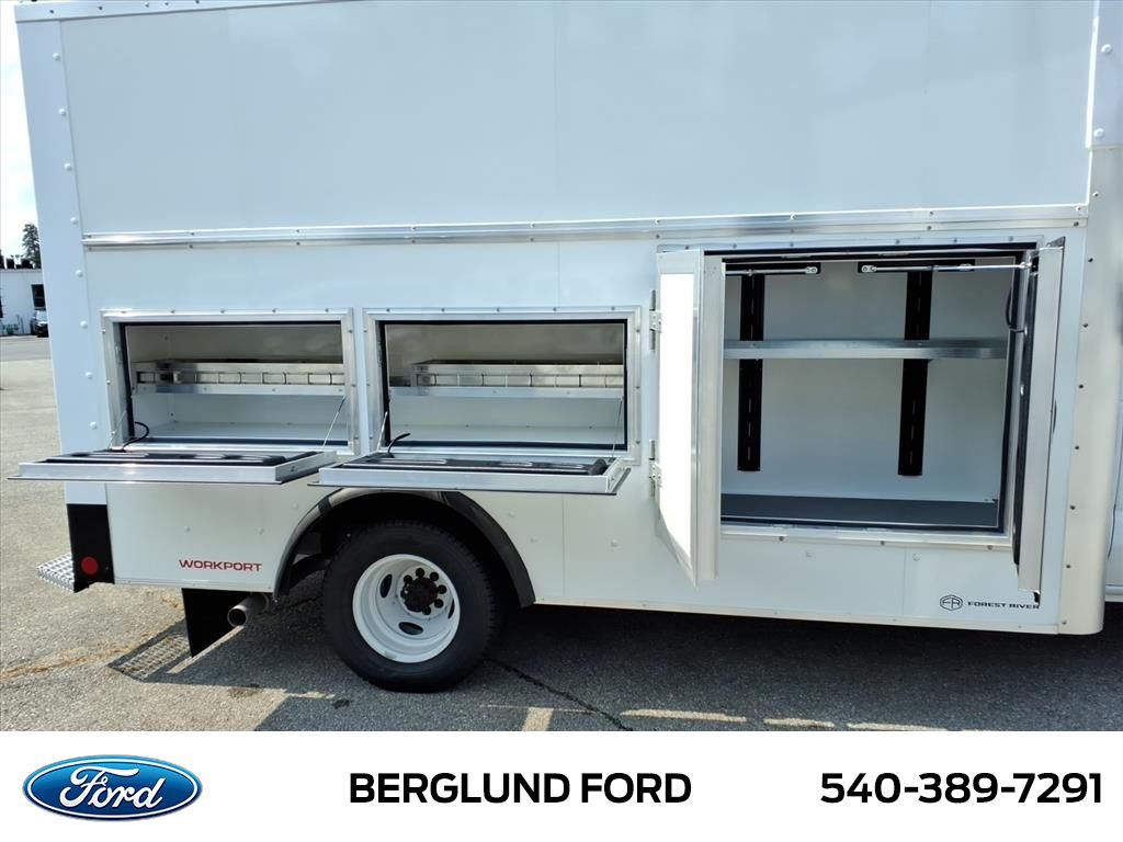 New 2026 Ford E-350 Cutaway - photo 6