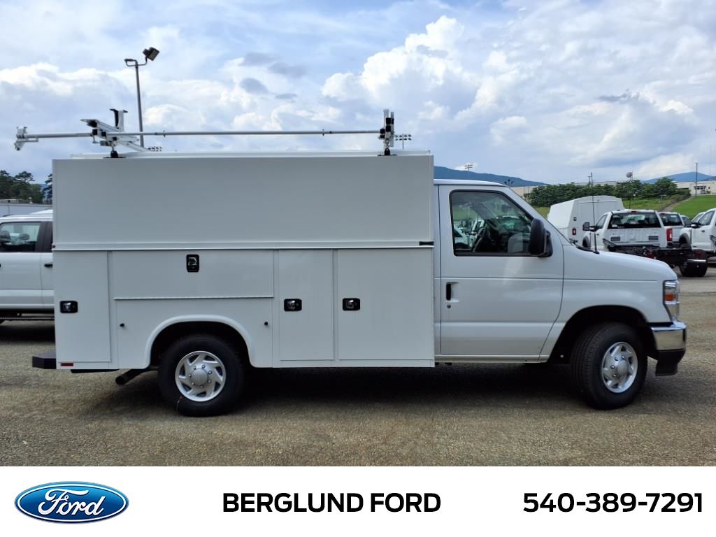 New 2025 Ford E-350 Cutaway - photo 4
