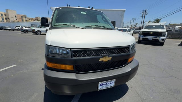 New 2026 Chevrolet Express 2500 Empty Cargo Van - photo 4