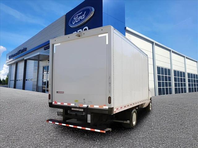 New 2024 Ford E-350 - photo 2