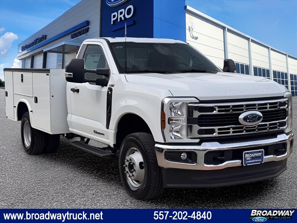 New 2025 Ford F-350 - photo 1