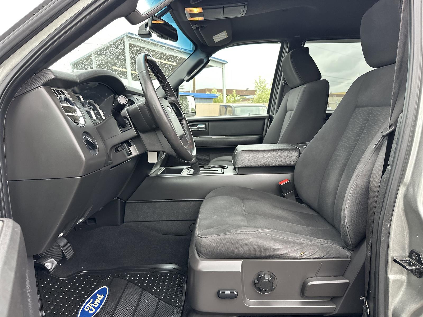 Used 2008 Ford Expedition XLT SUV - photo 10
