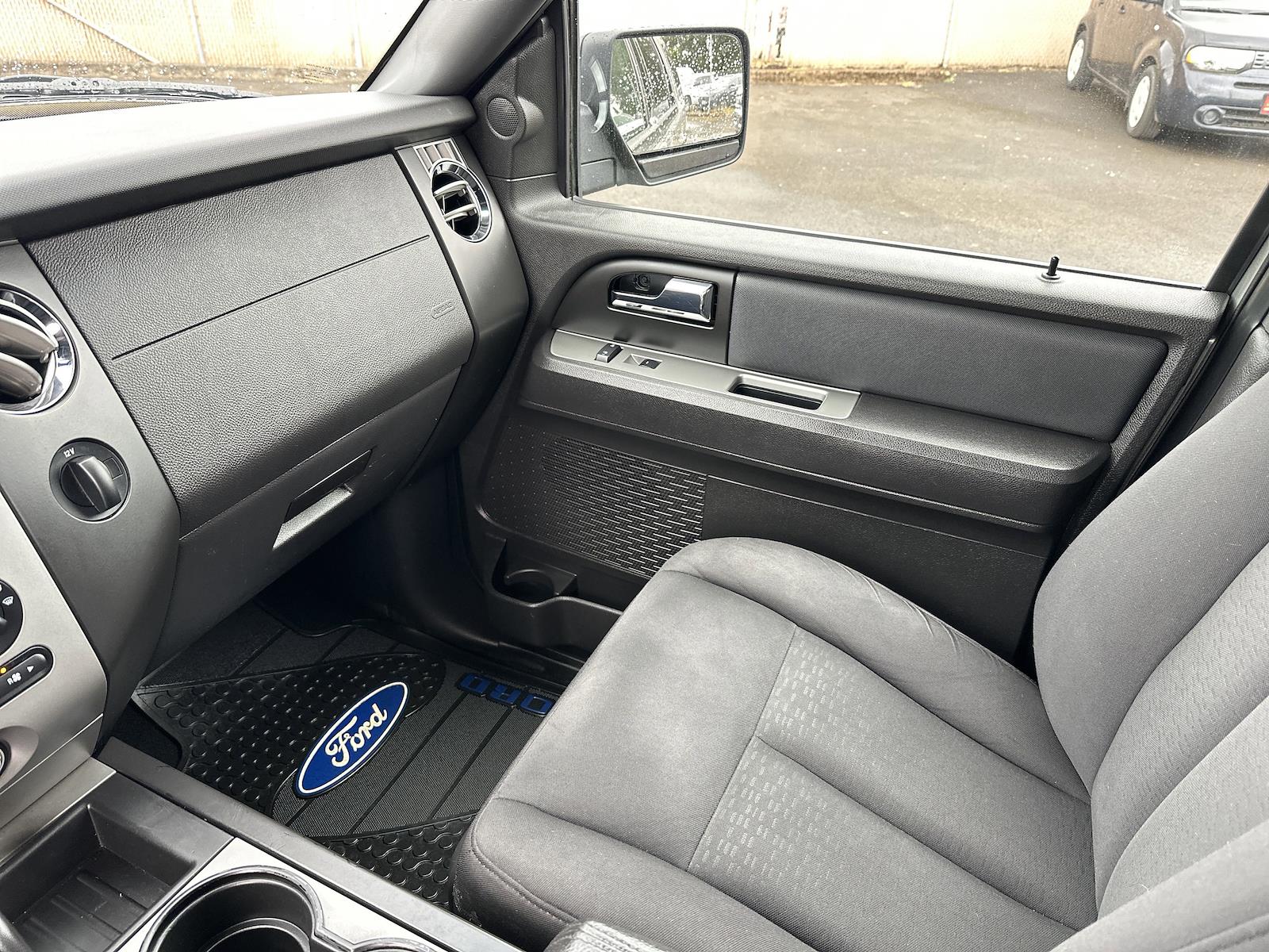 Used 2008 Ford Expedition XLT SUV - photo 24