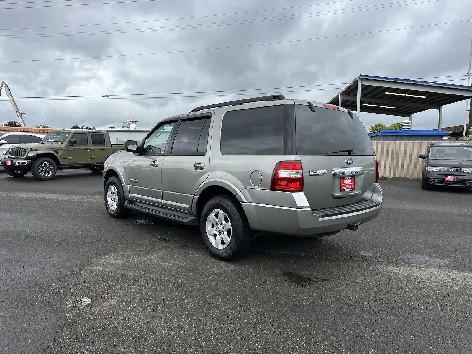 Used 2008 Ford Expedition XLT SUV - photo 3