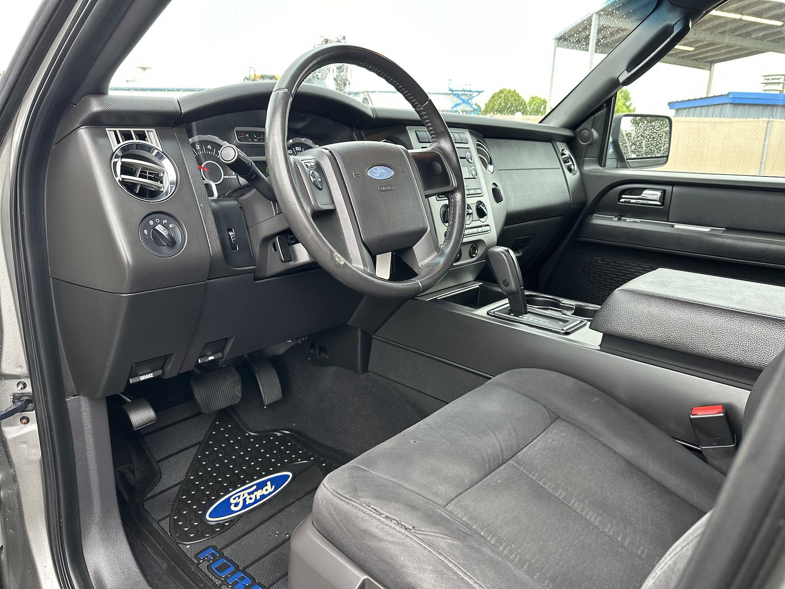 Used 2008 Ford Expedition XLT SUV - photo 9