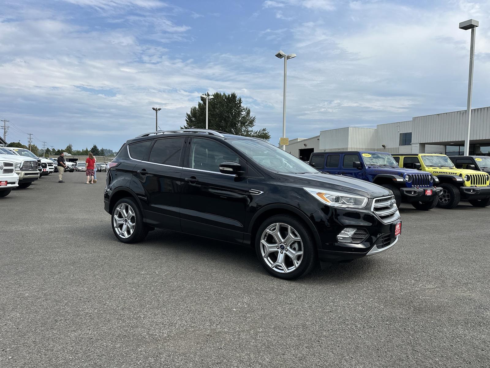 Used 2017 Ford Escape Titanium 4x4 SUV - photo 7