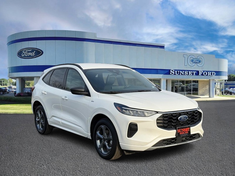 Used 2023 Ford Escape - photo 1