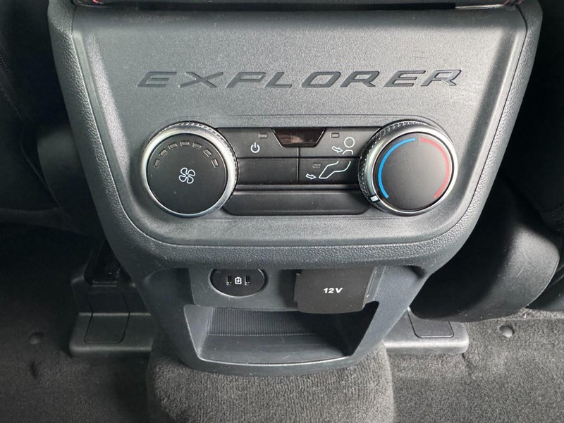 Used 2025 Ford Explorer ST-Line - photo 9
