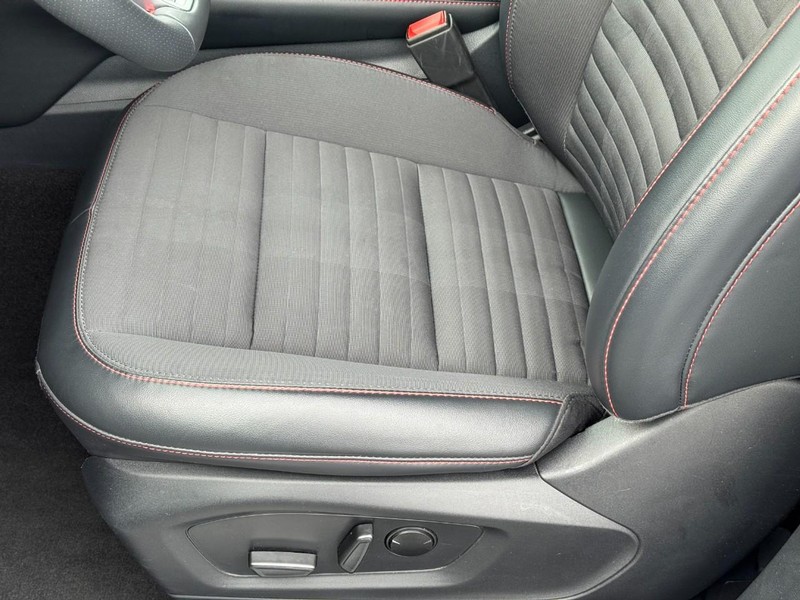 Used 2025 Ford Explorer ST-Line - photo 14