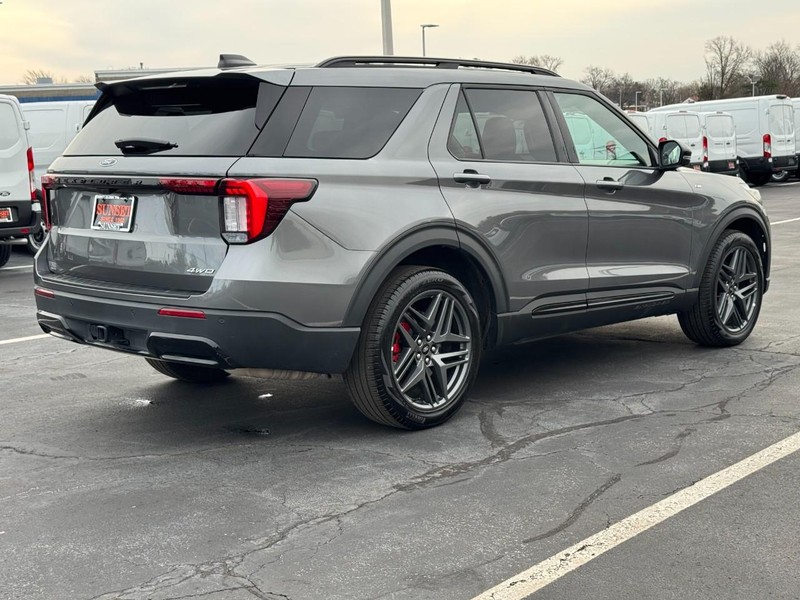 Used 2025 Ford Explorer ST-Line - photo 23
