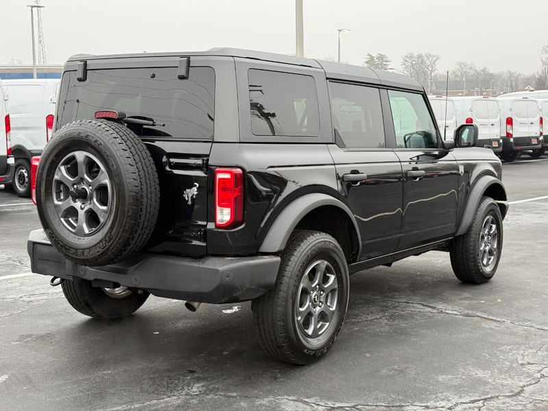 Used 2025 Ford Bronco - photo 2