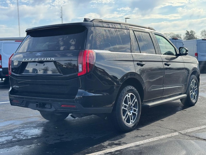 Used 2025 Ford Expedition ACTIV - photo 22