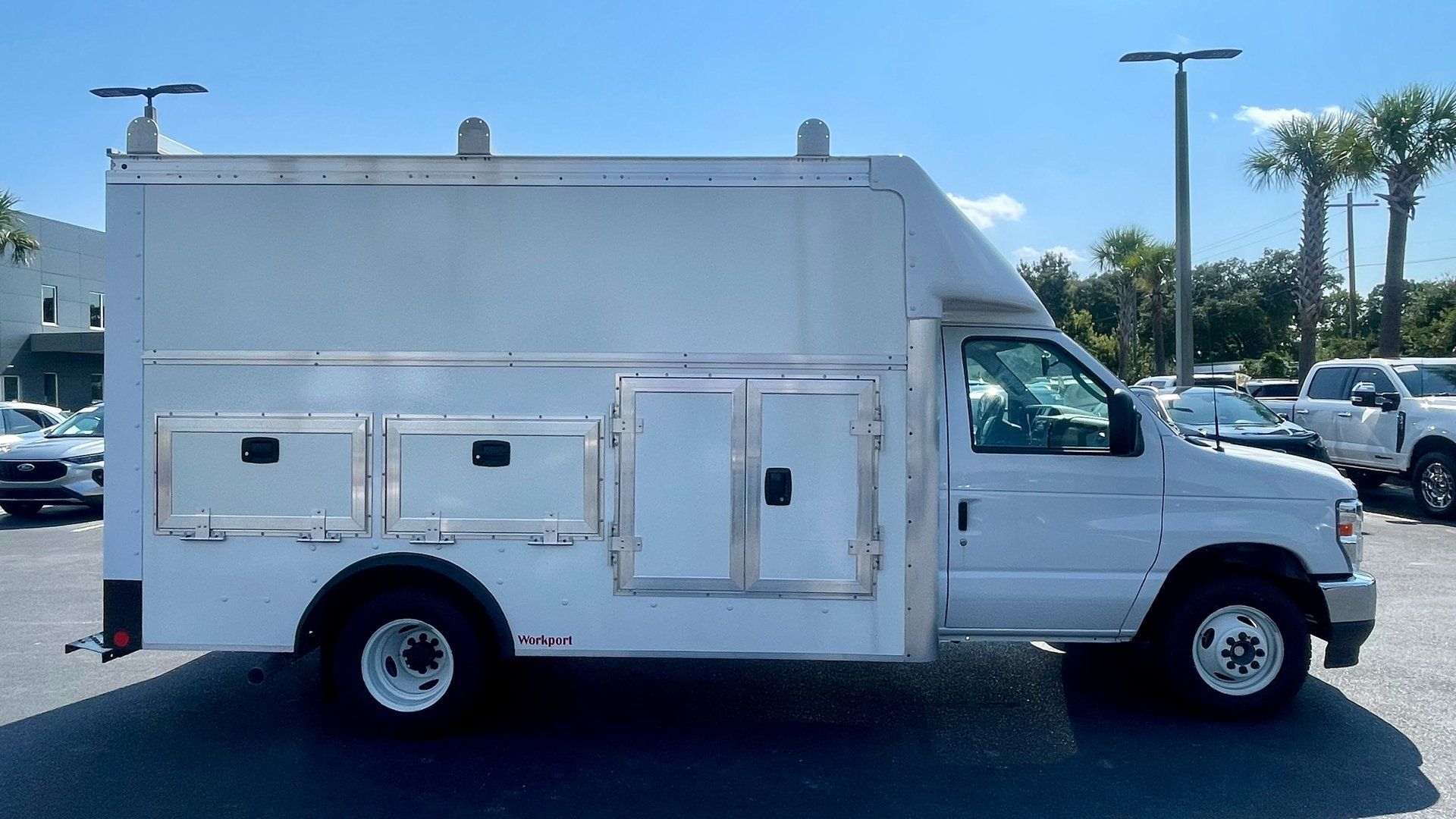 New 2024 Ford E-350 - photo 2