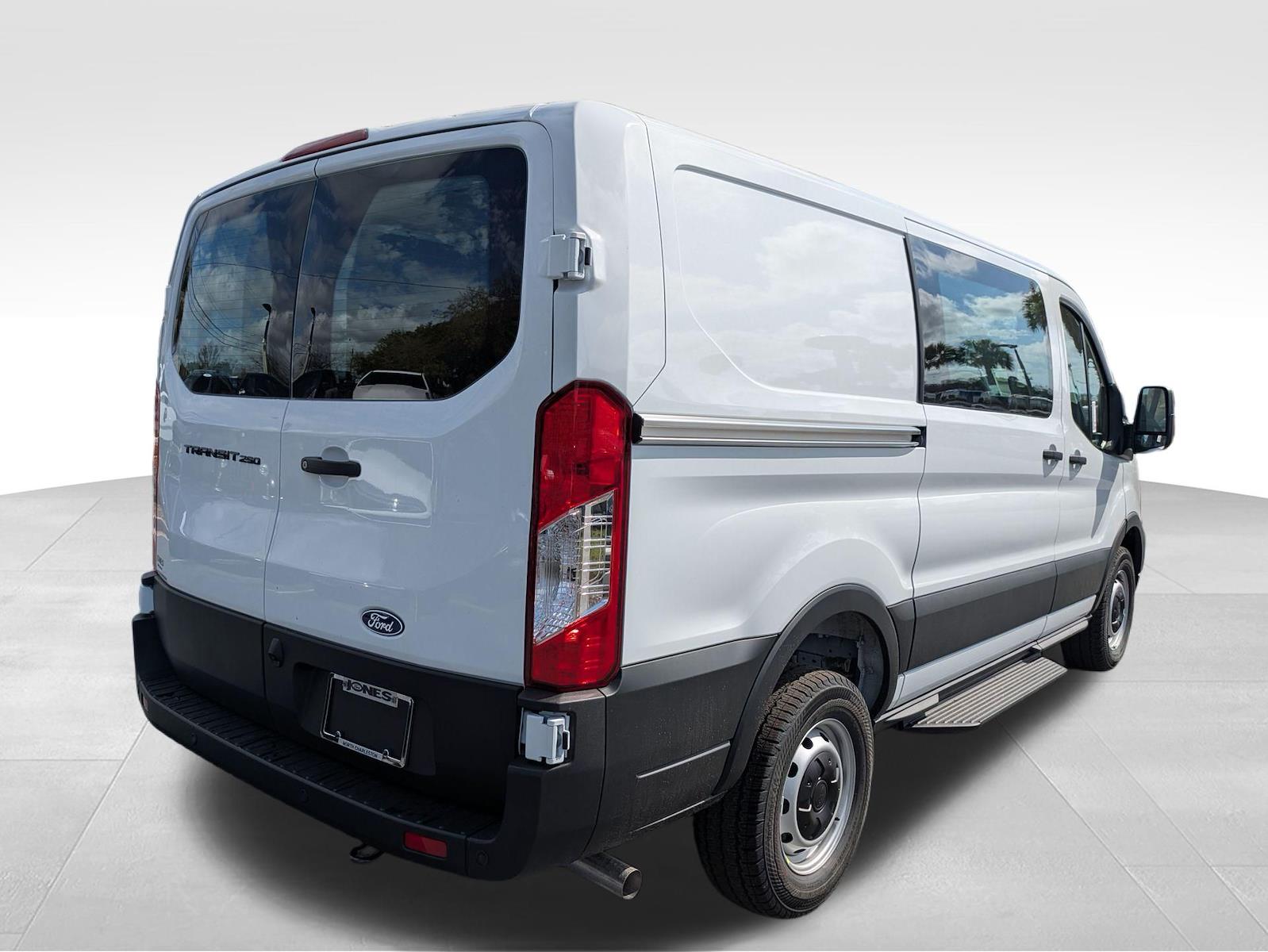 New 2026 Ford Transit 250 - photo 2