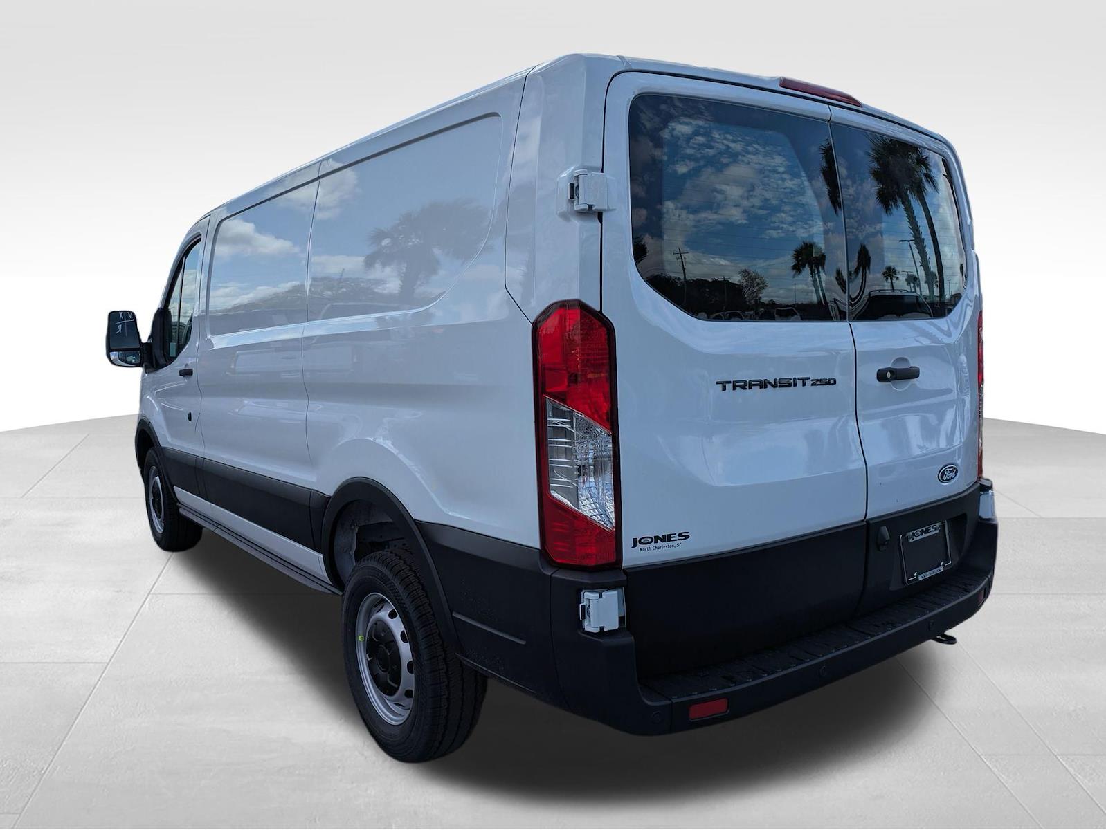 New 2026 Ford Transit 250 Low Roof Empty Cargo Van - photo 4