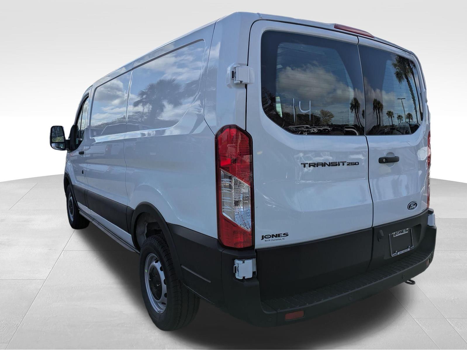 New 2026 Ford Transit 250 Low Roof Empty Cargo Van - photo 4
