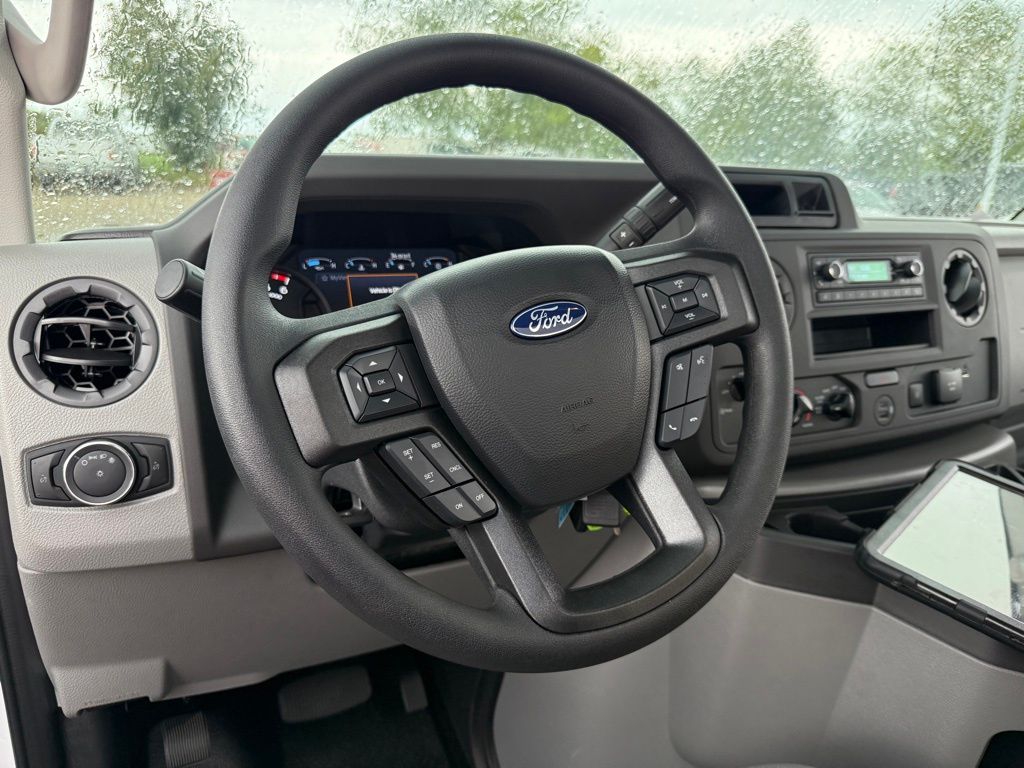 New 2026 Ford E-350 Cutaway - photo 15
