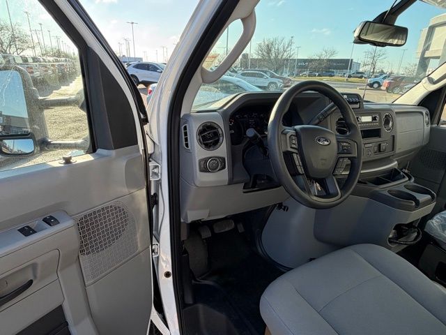 New 2026 Ford E-350 Cutaway - photo 6