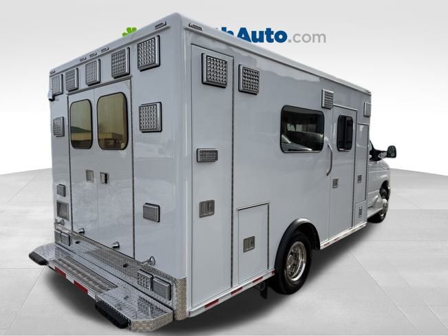 New 1996 Ford E-450 Cutaway - photo 8