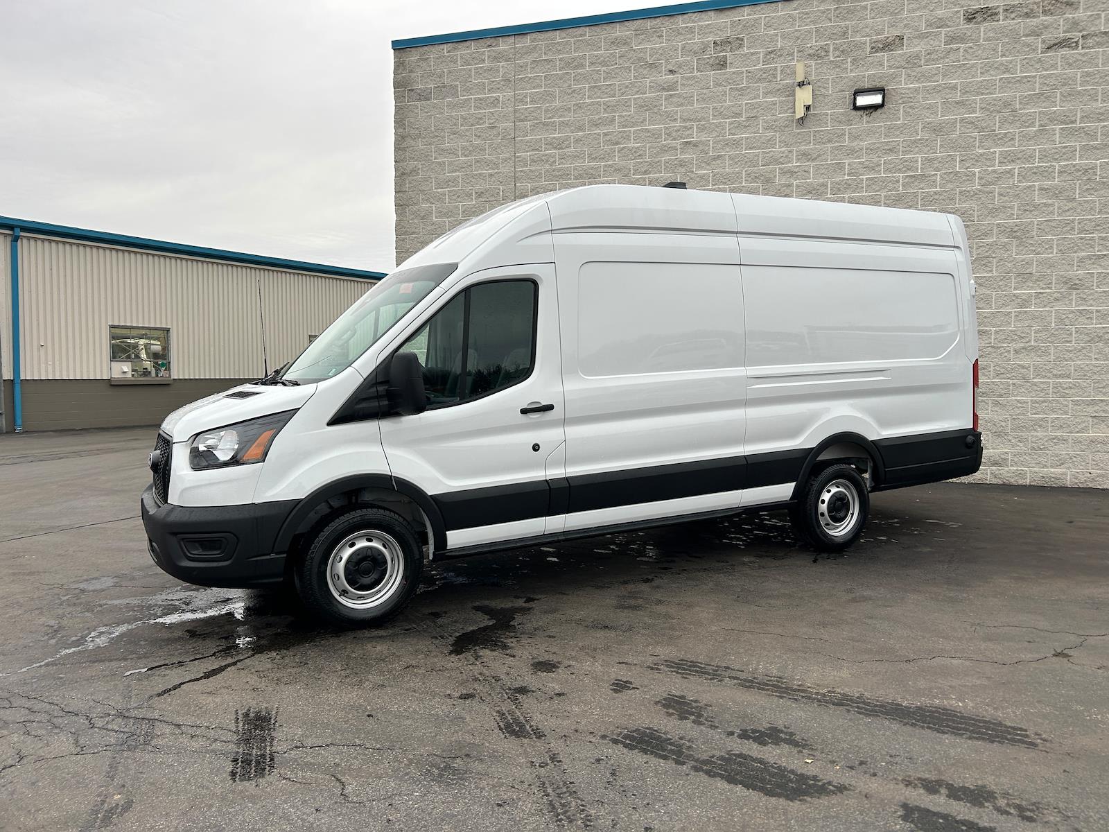 New 2026 Ford Transit 250 High Roof Empty Cargo Van - photo 3