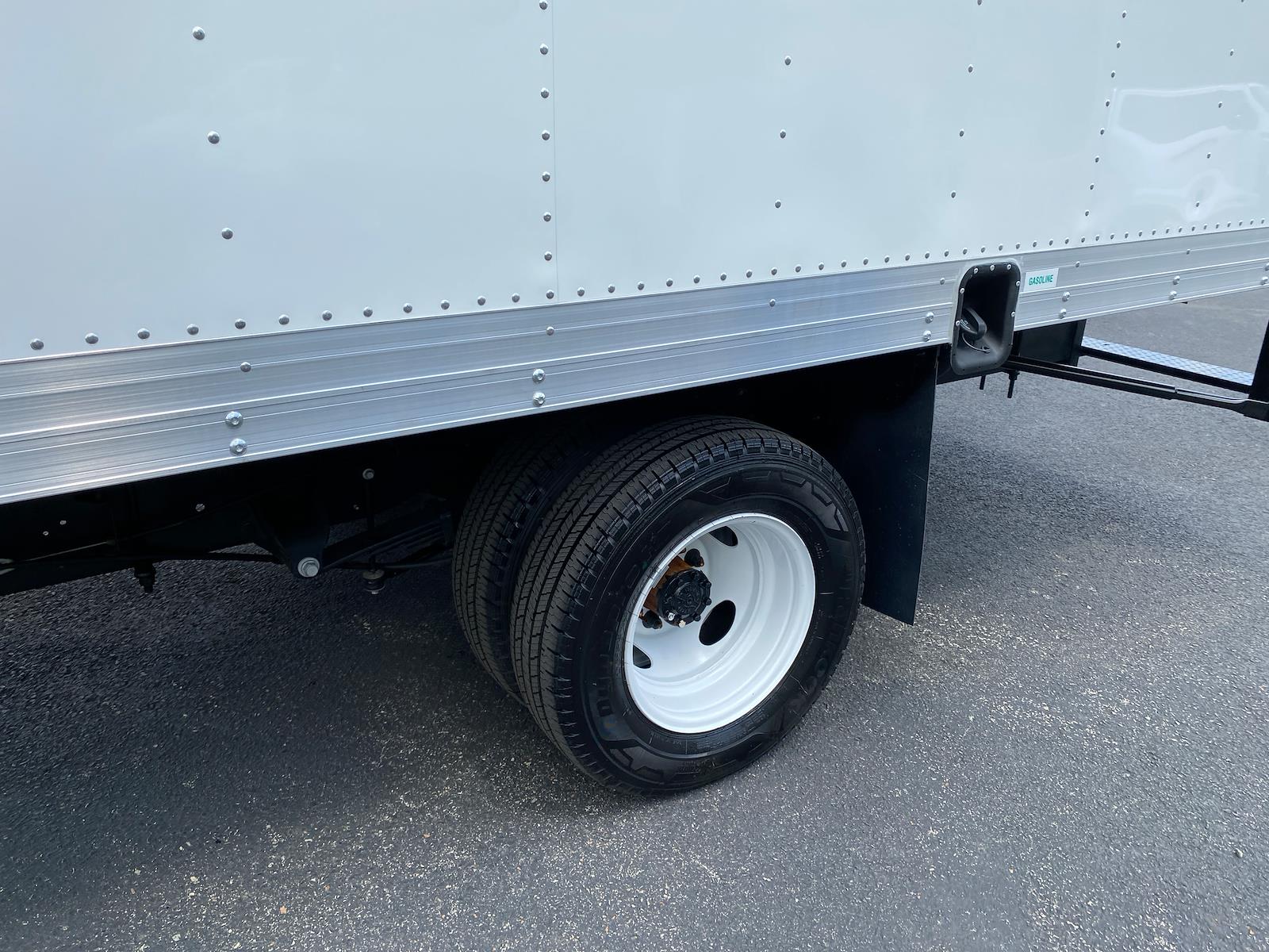 New 2026 Ford E-350 Cutaway - photo 17