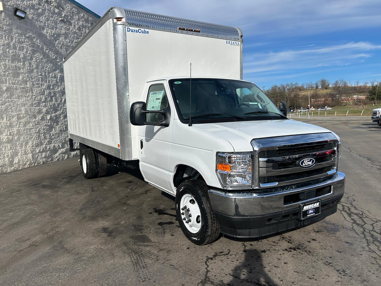New 1996 Ford E-450 Cutaway - photo 12