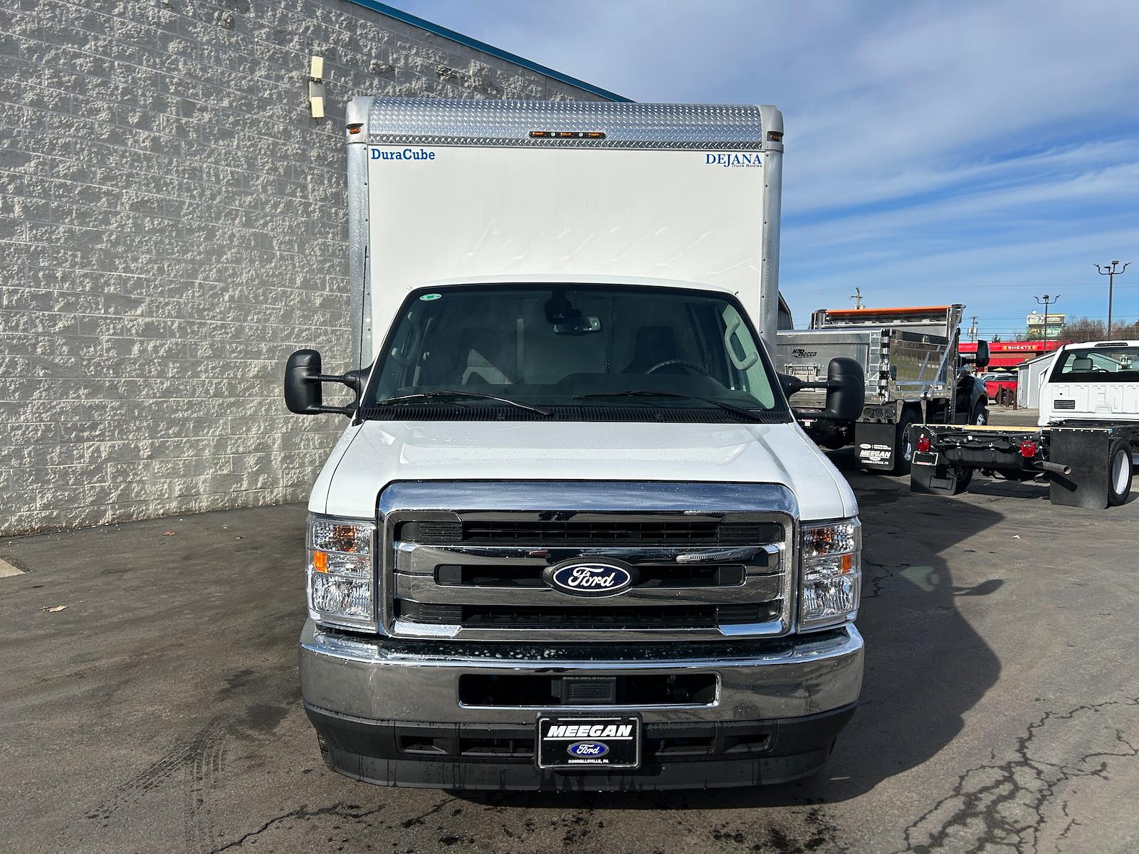 New 1996 Ford E-450 Cutaway - photo 13