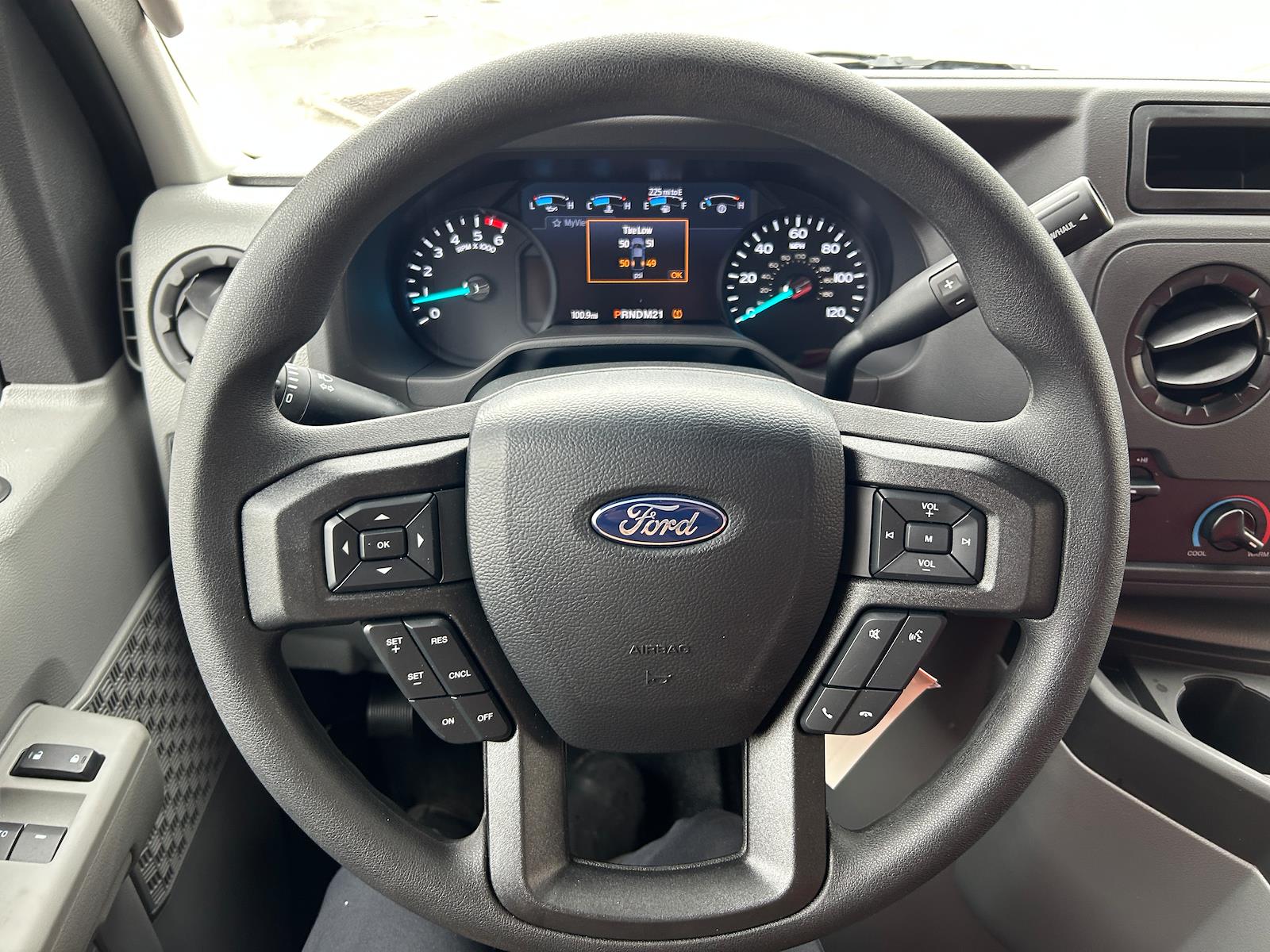 New 2026 Ford E-350 Cutaway - photo 45