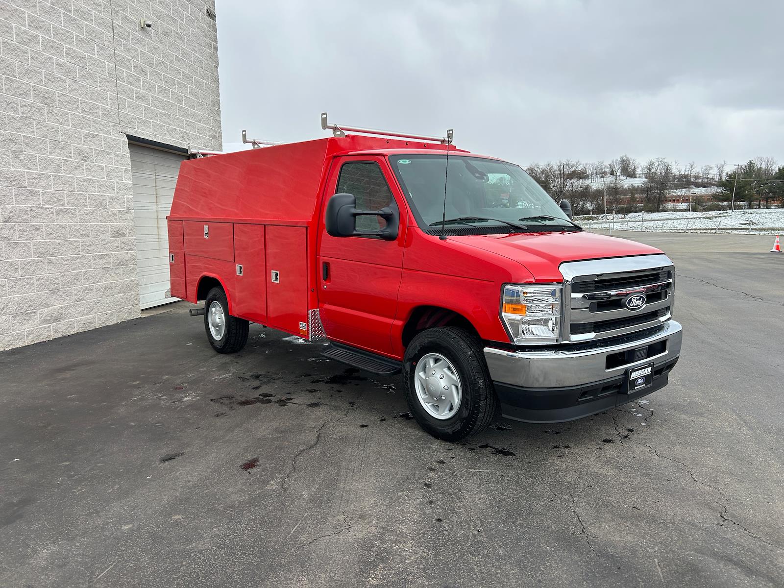 New 2026 Ford E-350 Cutaway - photo 11