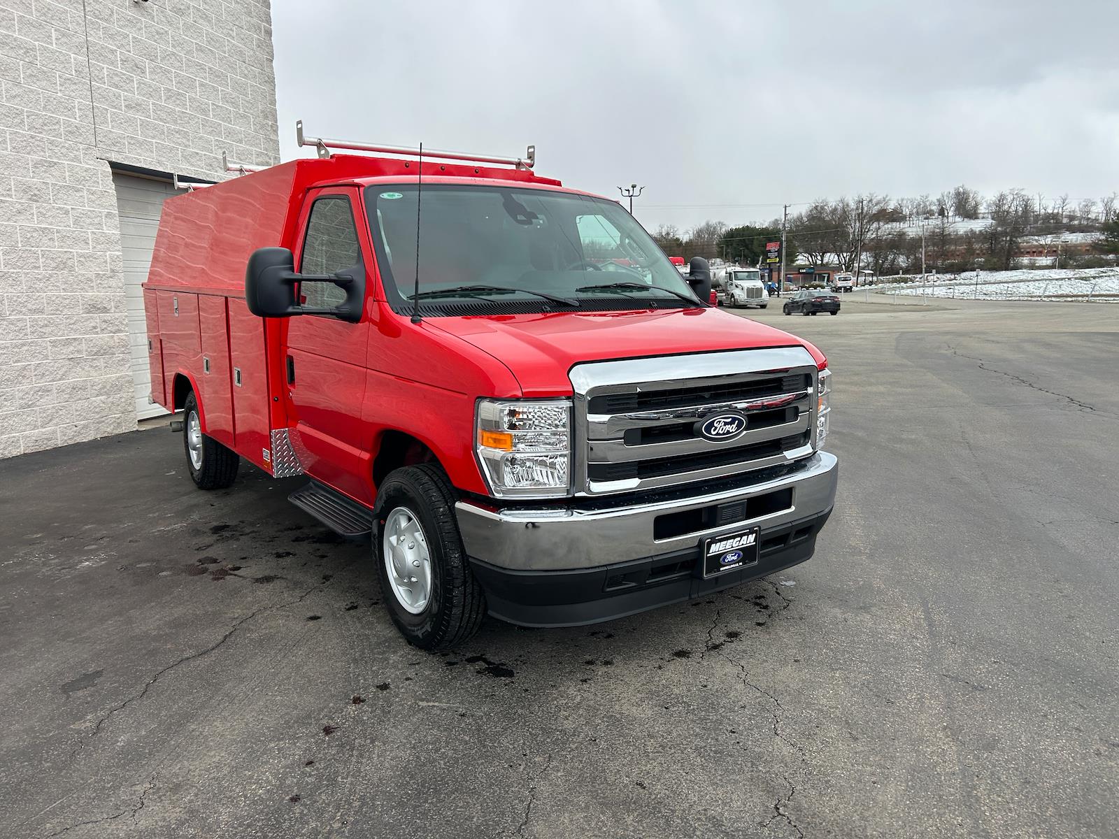 New 2026 Ford E-350 Cutaway - photo 12
