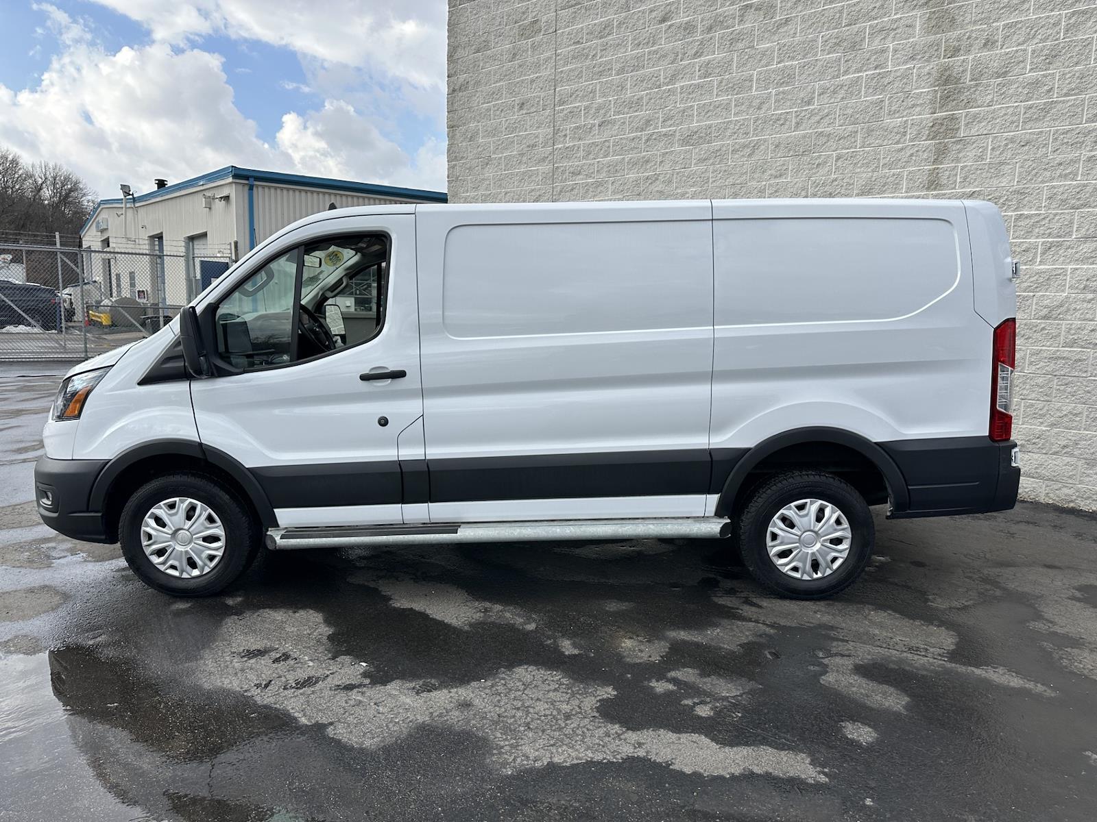 Used 2024 Ford Transit 250 Low Roof Empty Cargo Van - photo 4