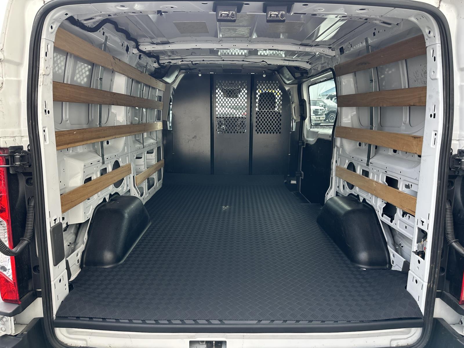 Used 2024 Ford Transit 250 Low Roof Empty Cargo Van - photo 7