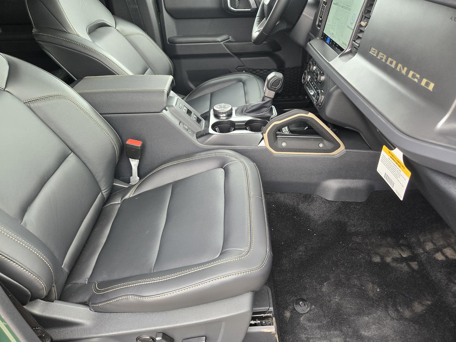 New 2025 Ford Bronco Badlands - photo 10