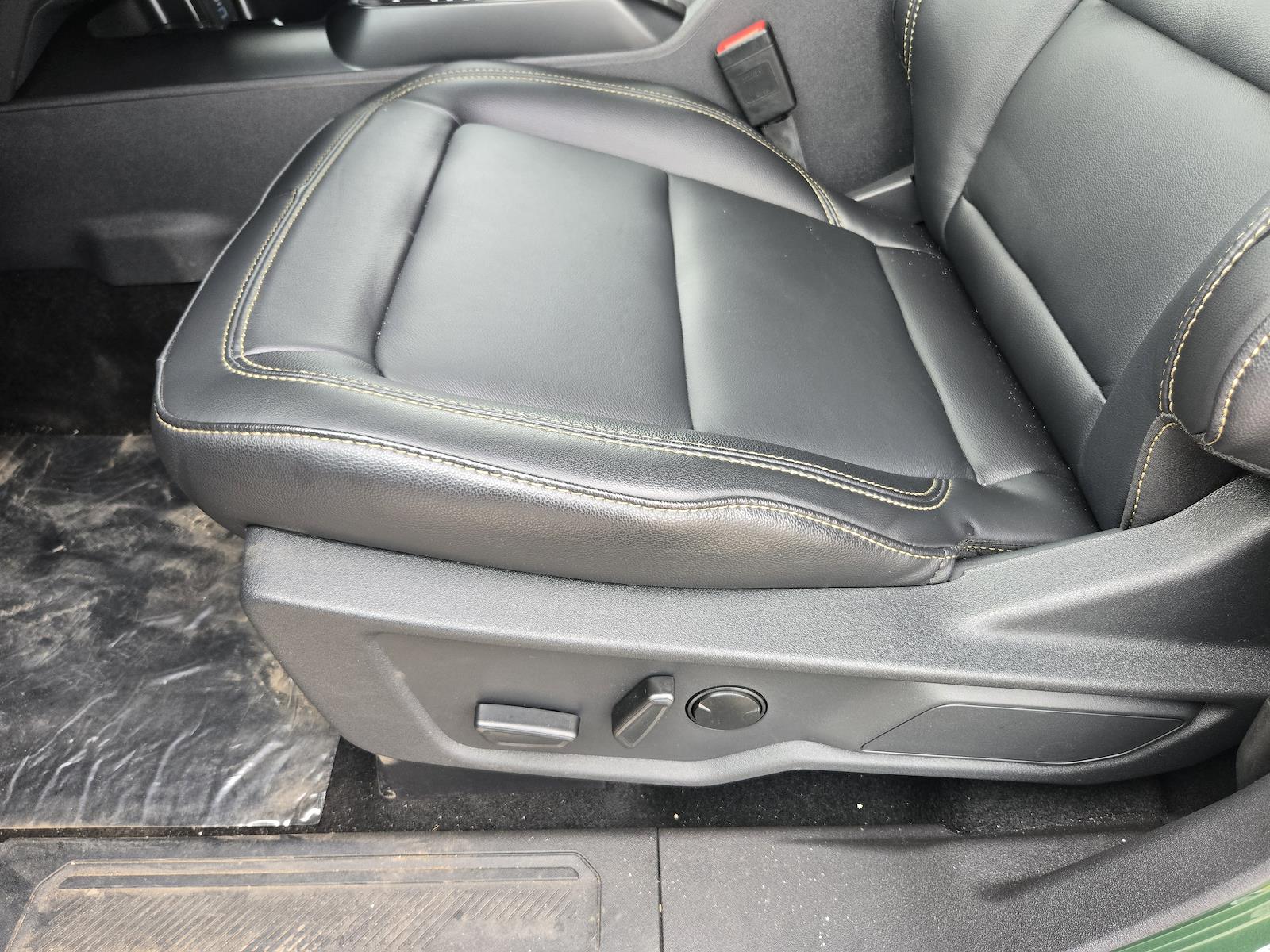 New 2025 Ford Bronco Badlands - photo 18