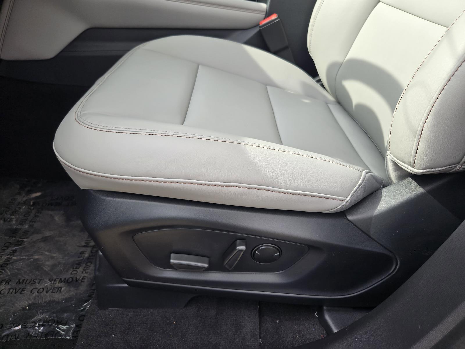 New 2026 Ford Explorer ACTIV - photo 18