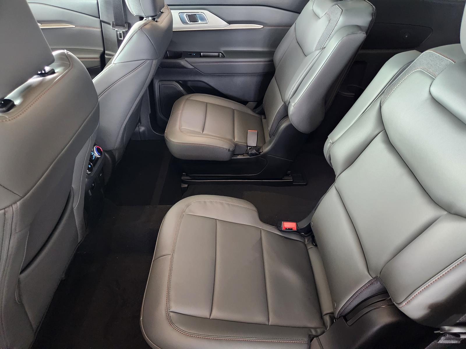 New 2026 Ford Explorer ACTIV - photo 21