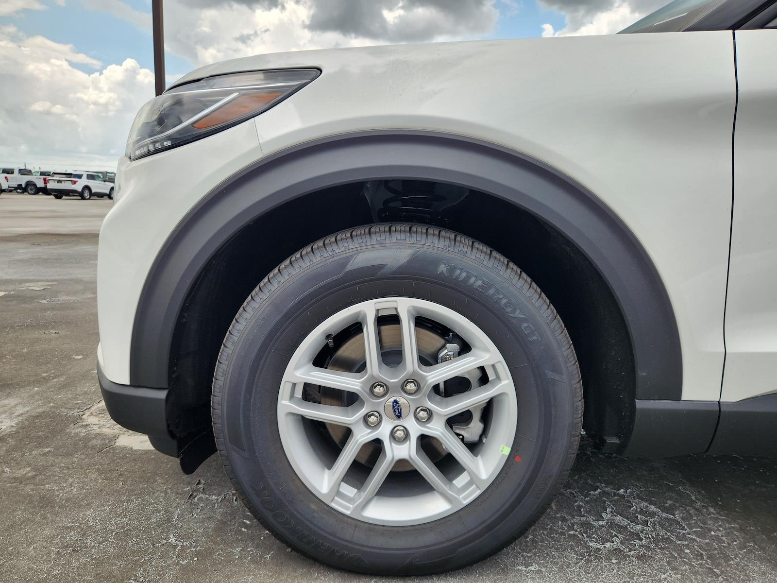 New 2026 Ford Explorer ACTIV - photo 5