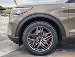 New 2026 Ford Explorer thumbnail 5