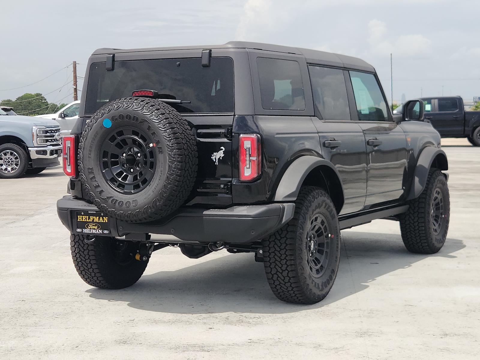 New 2026 Ford Bronco Badlands - photo 4